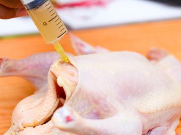 شایعات را درباره مرغ هورمونی باور نکنید