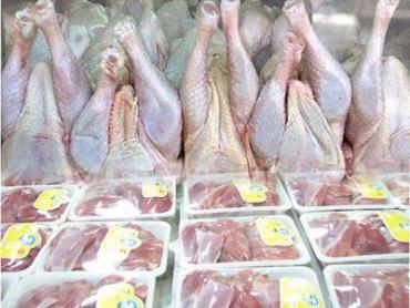 مرغ‌های خام آلوده به باکتریهای خطرناک هستند